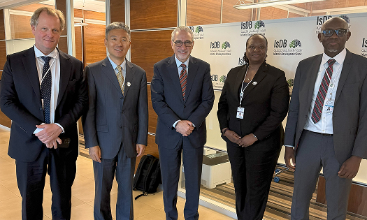 MCDF CEO Joins IsDB Group Annual Meetings to Strengthen Connectivity Collaboration
